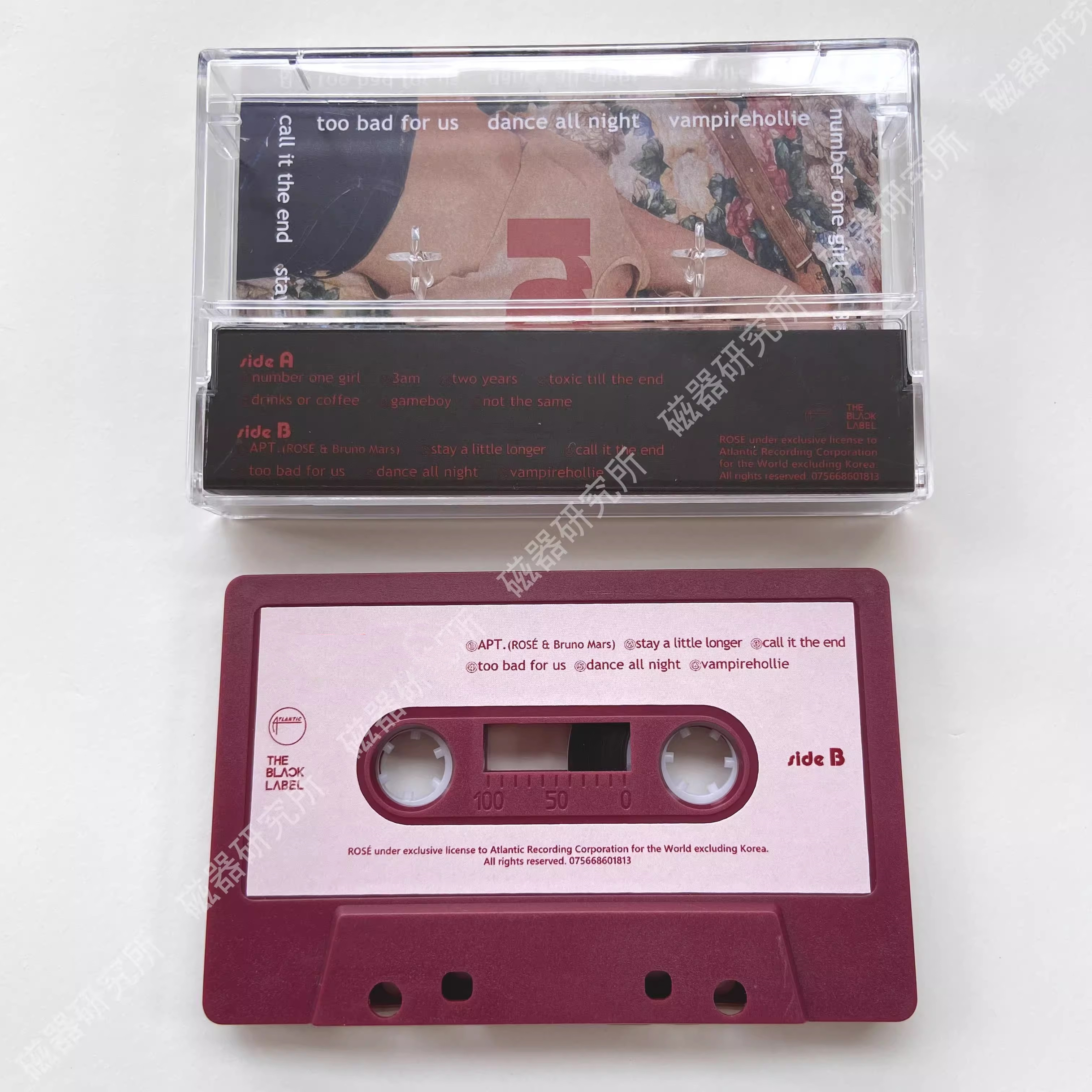 K-pop Girl Idol Groups APT Mus - مراجعة Car Accessories Girl وسعره