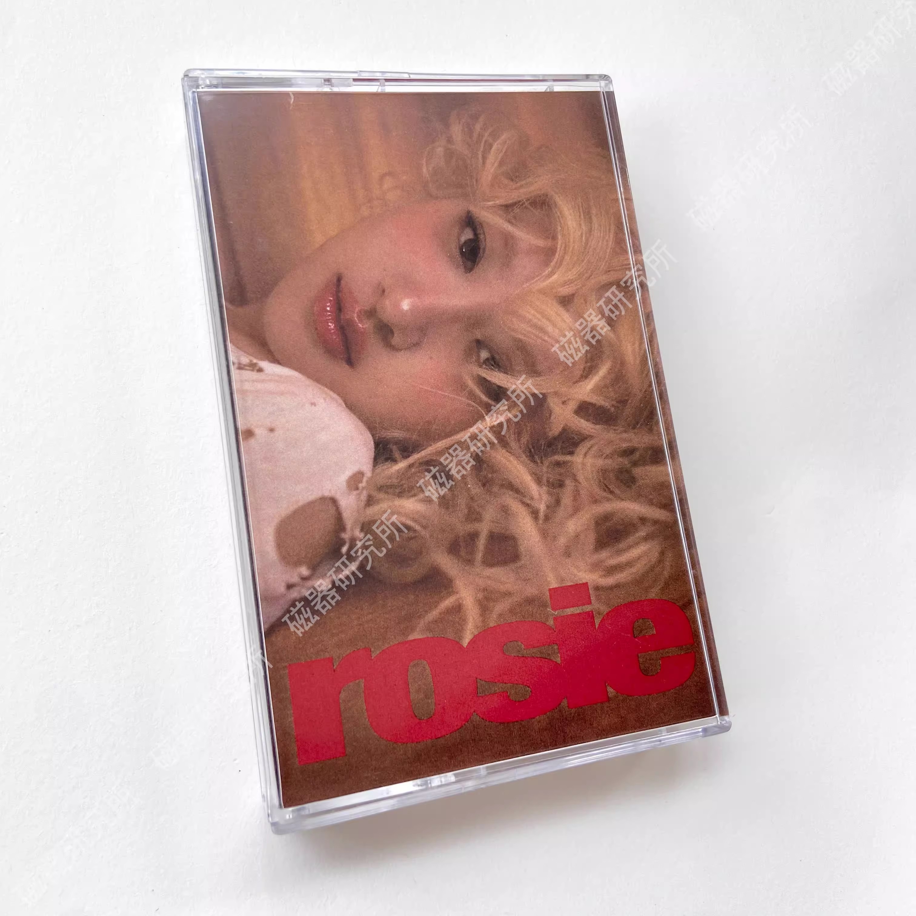 K-pop Girl Idol Groups APT Mus - مراجعة Car Accessories Girl وسعره